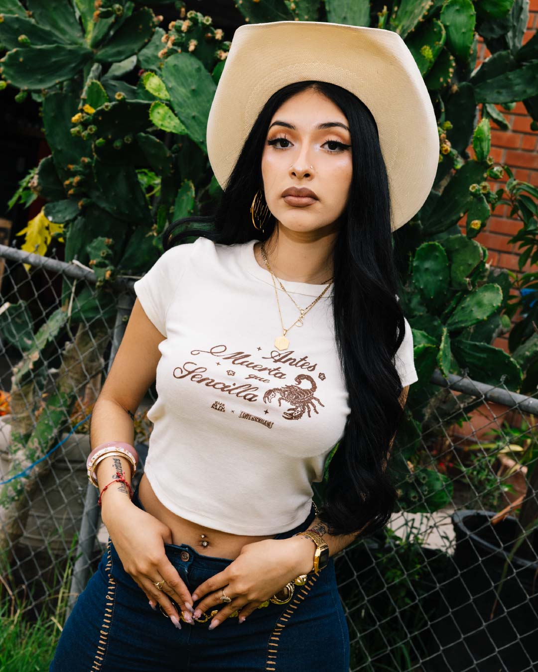 Antes Muerta Que Sencilla Baby Tee