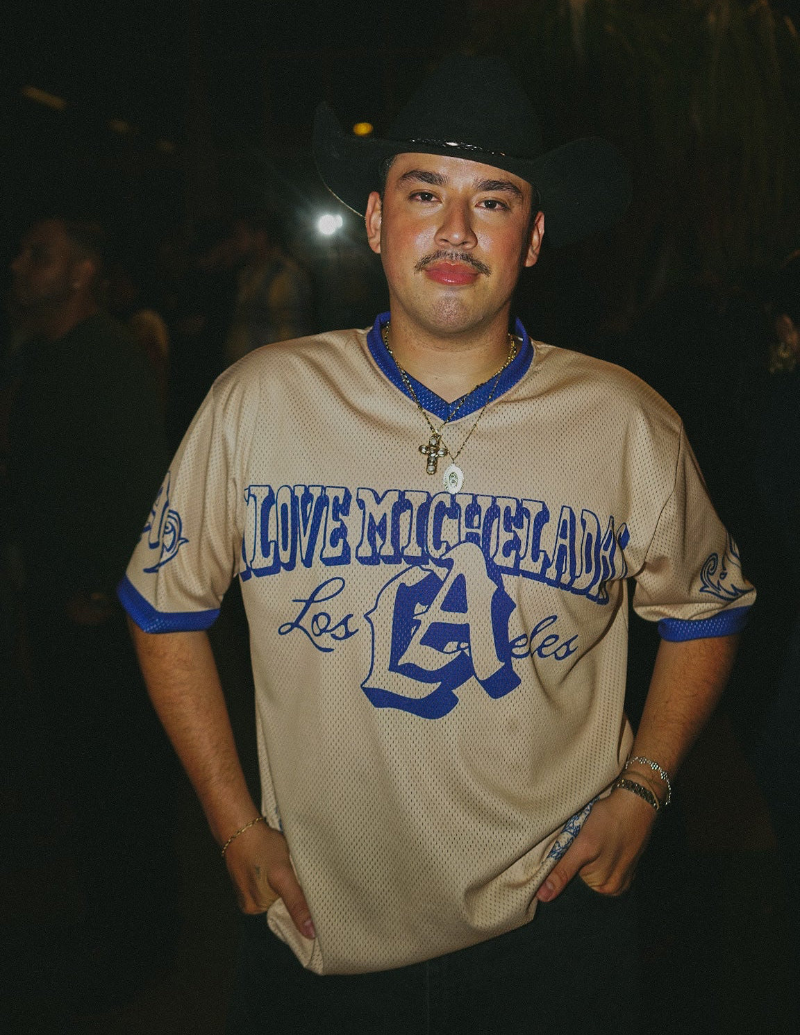 Blue Los Angeles shirt worn at the I Love Micheladas event